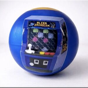 ZURU MAX Premium Retro Alien Invasion Arcade Game Machine 162pc Set New Sealed